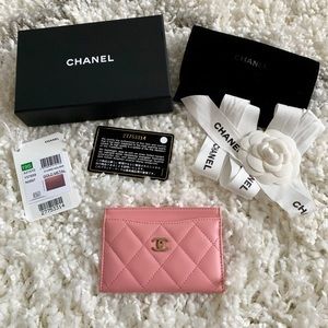CHANEL Classic Card Holder 💖
